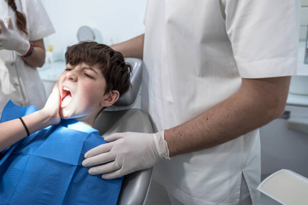 Best Emergency Tooth Extraction  in Highland, AR